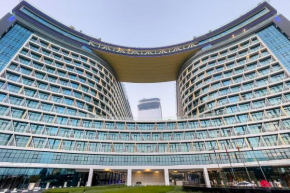 Popular Seven Palm Apartments